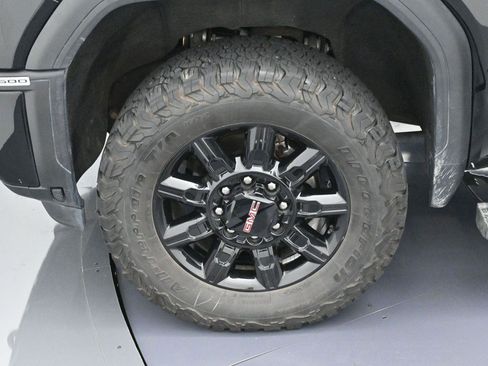 Used 2024 GMC Sierra 2500 AT4 w/ AT4 Premium Plus Package AWD/4WD image 38