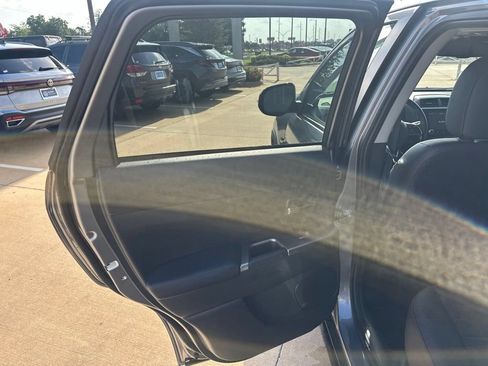 Used 2025 Mitsubishi Outlander Sport SE AWD/4WD image 12