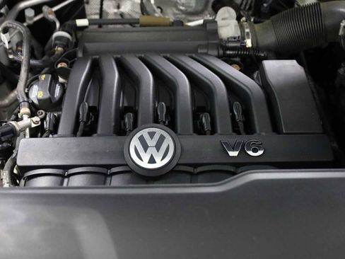 Used 2021 Volkswagen Atlas SEL Premium image 47