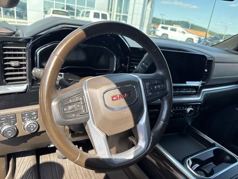 Used 2025 GMC Sierra 3500 SLT w/ SLT Premium Package AWD/4WD image 14