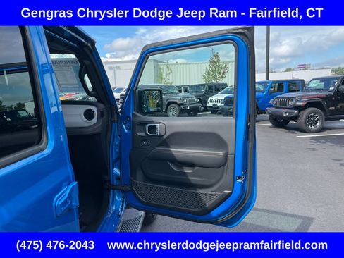 Certified 2025 Jeep Wrangler Unlimited Sahara AWD/4WD image 20