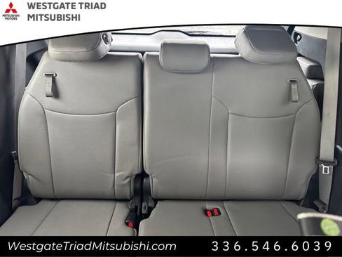 Used 2025 Toyota Sienna XLE FWD image 10