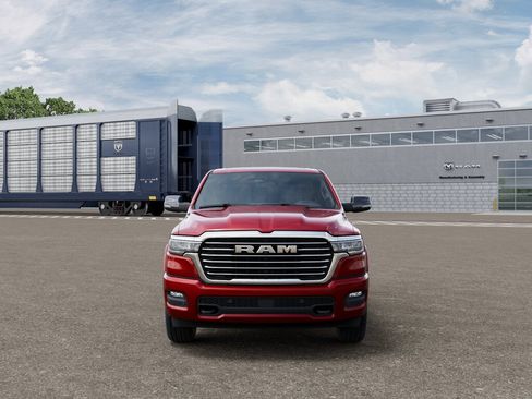 New 2026 RAM 1500 Laramie AWD/4WD image 6