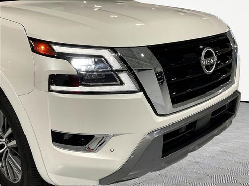 Used 2023 Nissan Armada SL w/ Captain's Chairs Package AWD/4WD image 34