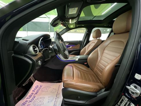 Used 2022 Mercedes-Benz GLC 300 4MATIC image 16