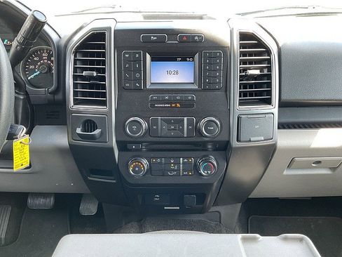 Used 2018 Ford F150 XLT image 14