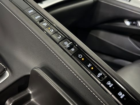 Used 2024 Chevrolet Corvette Z06 image 38