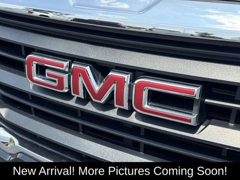 Used 2024 GMC Terrain SLE w/ Driver Convenience Package AWD/4WD image 29
