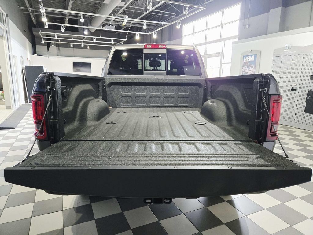 New 2026 RAM 2500 Warlock AWD/4WD image 9