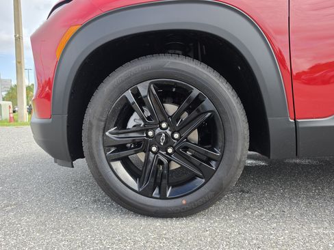 New 2026 Chevrolet TrailBlazer LT w/ Midnight Edition FWD image 37