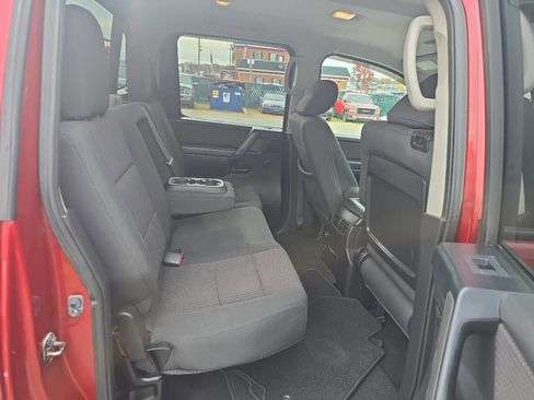 Used 2014 Nissan Titan SV w/ SV Premium Utility Package image 15