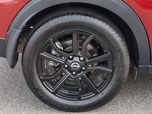 Used 2023 Nissan Kicks SR w/ SR Premium Package FWD image 28