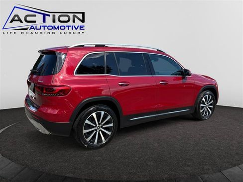 Used 2020 Mercedes-Benz GLB 250 4MATIC image 8