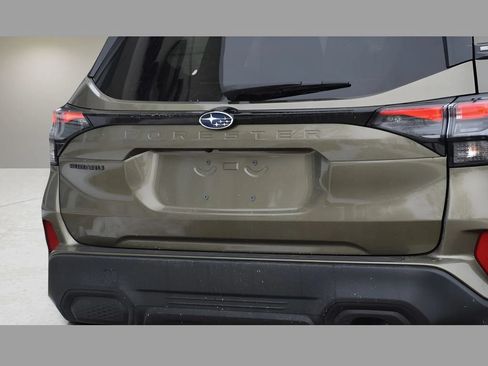 Used 2026 Subaru Forester Premium AWD/4WD image 26