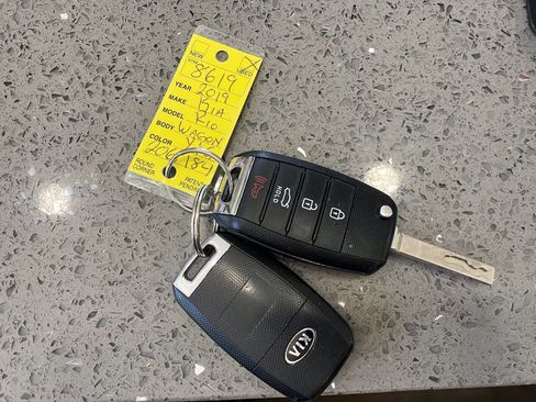 Used 2019 Kia Rio S FWD image 5