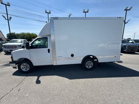 New 2025 GMC Savana 3500 w/ Power Convenience Package RWD image 7
