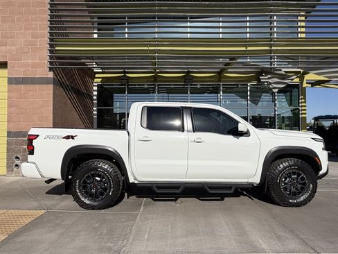 Used 2024 Nissan Frontier PRO-4X w/ Pro Premium Package AWD/4WD image 9