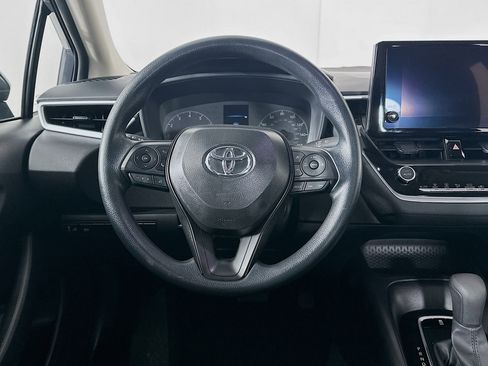Used 2025 Toyota Corolla LE image 17