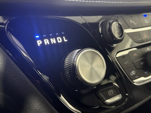 New 2026 Chrysler Pacifica Select image 23