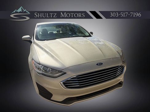 Used 2019 Ford Fusion SE FWD image 2