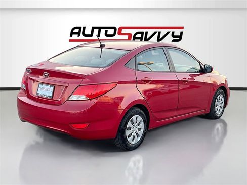 Used 2017 Hyundai Accent SE image 7
