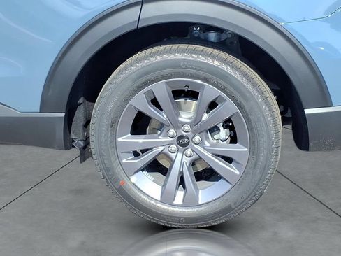 New 2026 Ford Explorer Active w/ Active Comfort Package AWD/4WD image 4