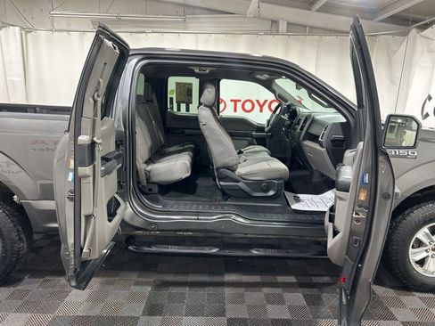 Used 2016 Ford F150 XLT image 17