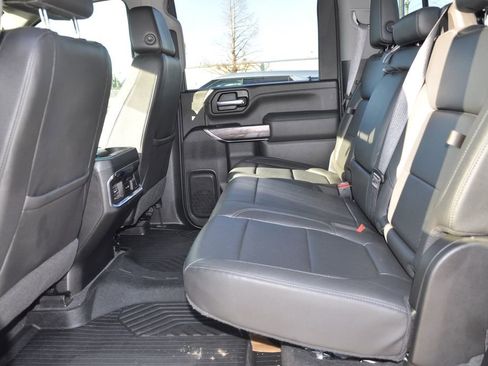 Used 2022 Chevrolet Silverado 2500 LTZ image 12