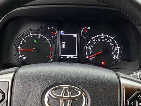 Used 2024 Toyota 4Runner SR5 image 14