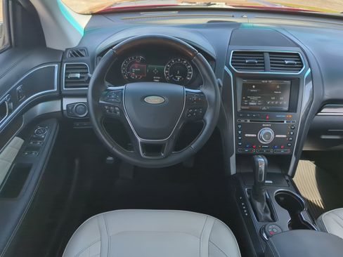 Used 2016 Ford Explorer Platinum AWD/4WD image 14