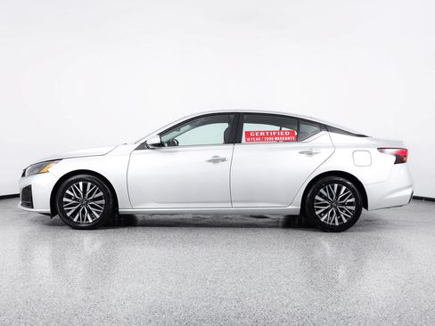 Used 2023 Nissan Altima 2.5 SV FWD image 5