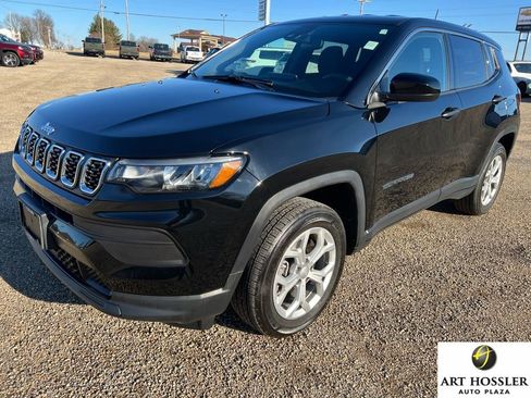 Used 2024 Jeep Compass Sport image 1