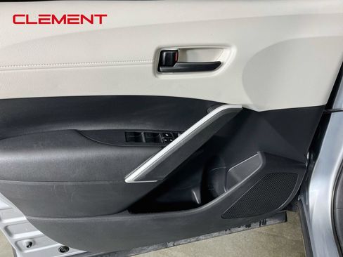 Used 2022 Toyota Corolla Cross L FWD image 24