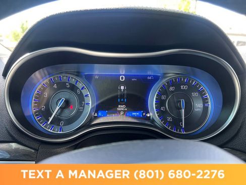 Used 2021 Chrysler 300 Touring L AWD/4WD image 22