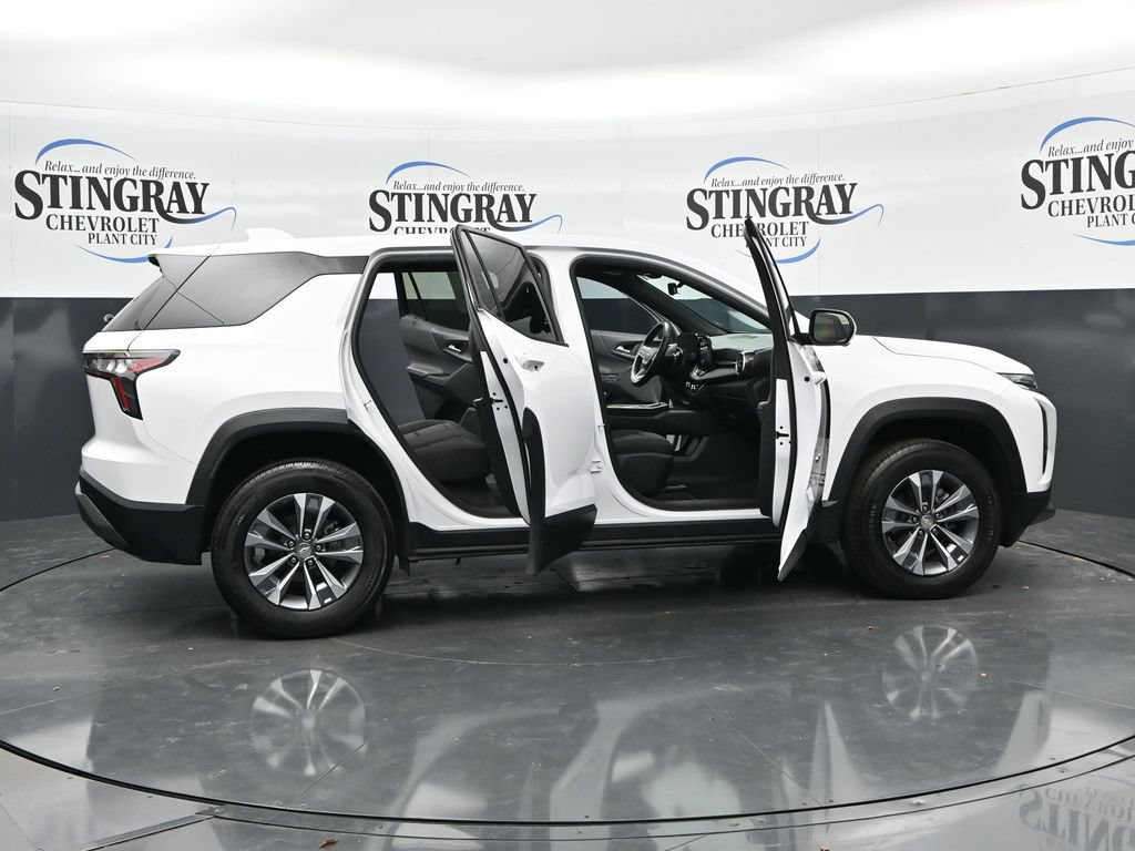 Certified 2025 Chevrolet Equinox LT w/ Safety and Technology Package FWD image 36