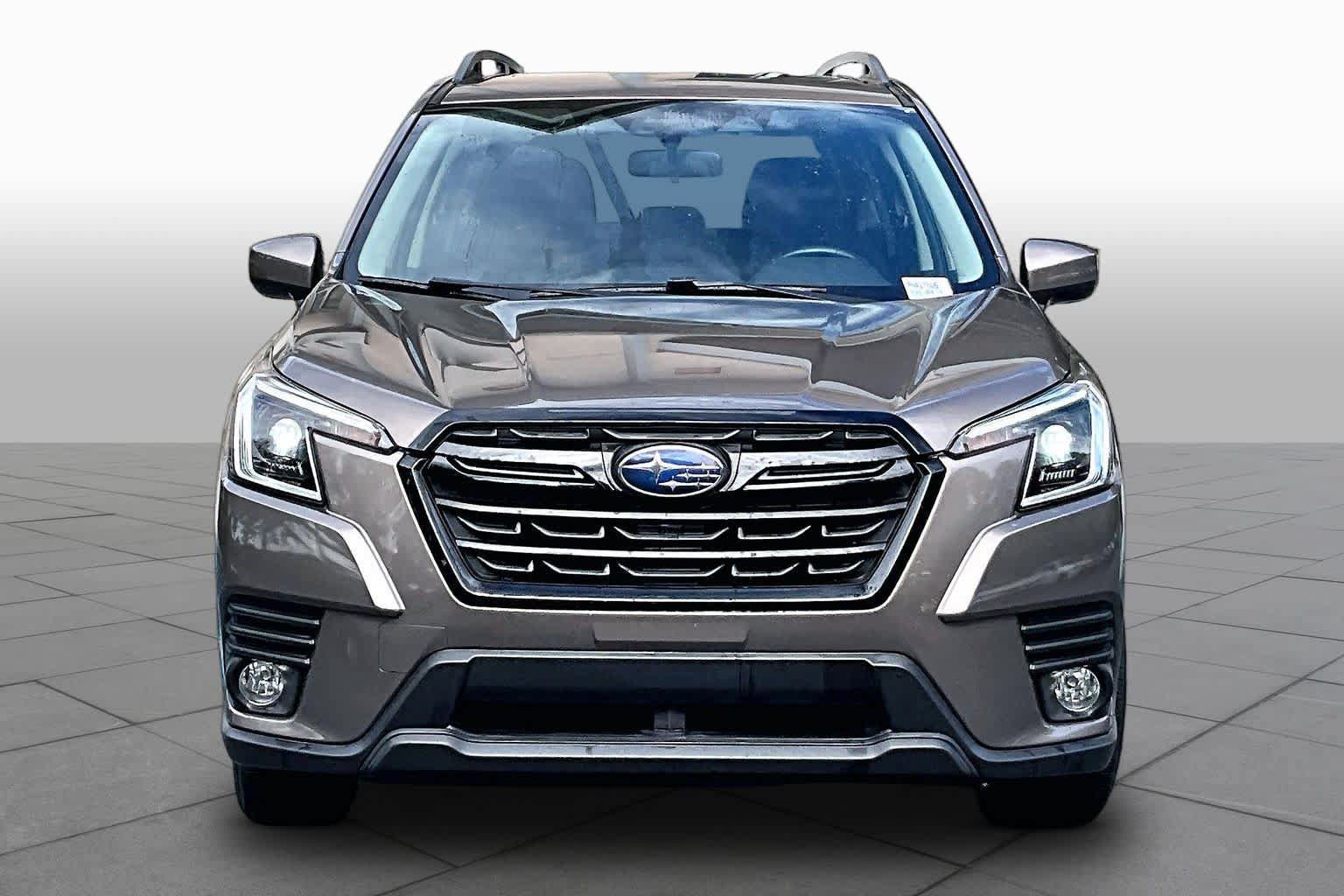 Used 2023 Subaru Forester Premium AWD/4WD image 7