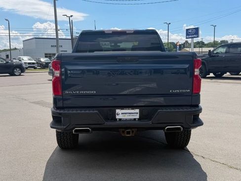 Used 2019 Chevrolet Silverado 1500 Custom Trail Boss w/ Custom Convenience Package AWD/4WD image 6