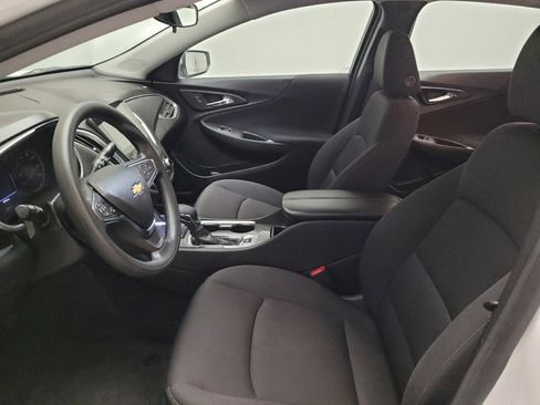 Used 2025 Chevrolet Malibu LT image 17