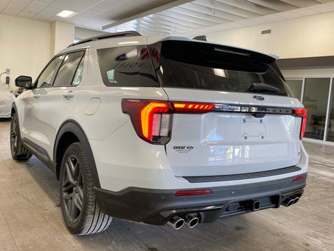New 2026 Ford Explorer ST w/ Sun And Sound Package image 5