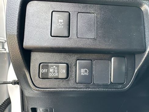 Certified 2023 Toyota Tacoma SR5 RWD image 32