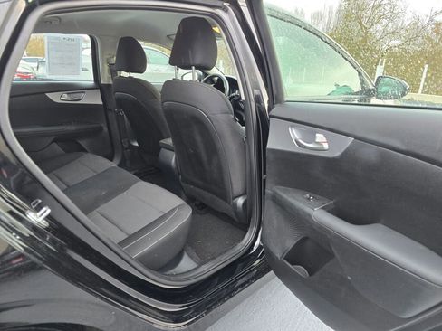 Used 2024 Kia Forte LXS image 16