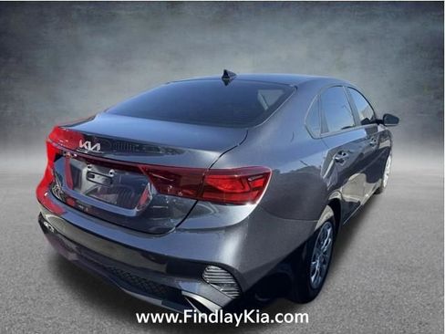 Used 2023 Kia Forte LX FWD image 4