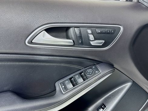 Used 2018 Mercedes-Benz GLA 250 4MATIC image 14