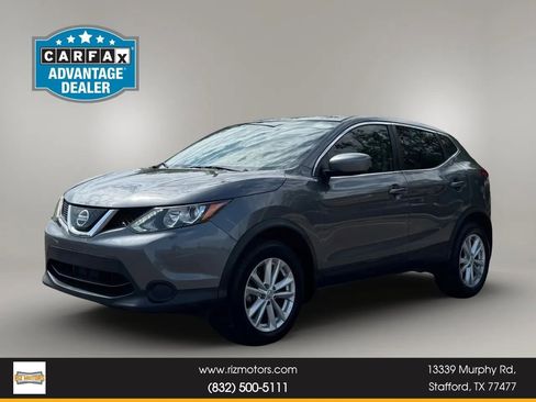 Used 2018 Nissan Rogue Sport S w/ S Appearance Package FWD image 1
