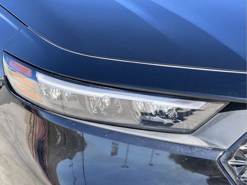 Used 2025 Honda Accord Sport image 8