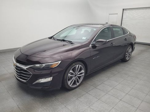 Used 2021 Chevrolet Malibu LT FWD image 2