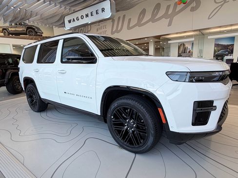 New 2026 Jeep Grand Wagoneer Limited AWD/4WD image 2