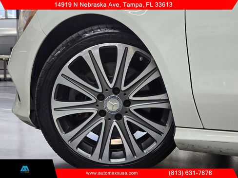 Used 2017 Mercedes-Benz CLA 250 image 4