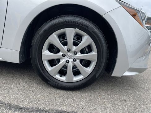 Used 2026 Toyota Corolla LE FWD image 11
