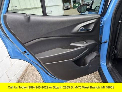 Used 2024 Chevrolet Trax RS w/ Sunroof Package image 31